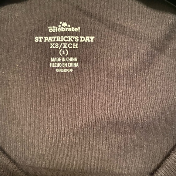 NEW Junior's "Luck of the Irish" Ireland Flag Long Sleeve Tee Shirt Top XS - Picture 3 of 4